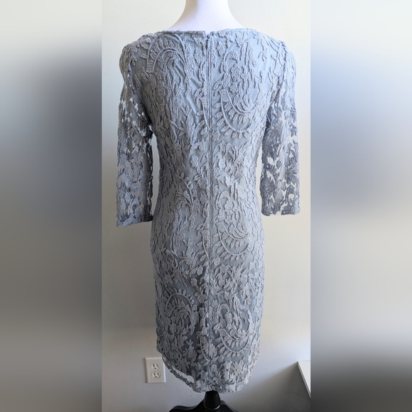 EUC... Adrianna Papell Ruched Blue Lace Sheath Dress Size 4 - Picture 6 of 11